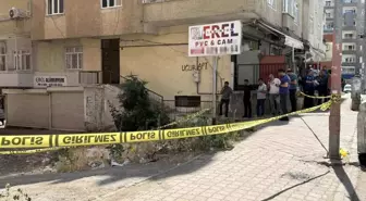 Maaşını Alamayan Eski Çalışan, Eczacıyı Öldürdü