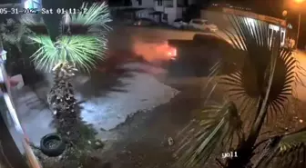 Hatay'da Drift Atan Sürücünün Tehlikeli Anları Kamerada