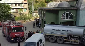 Artvin'de Yangın Korkusu, Köylüler Müdahale Etti