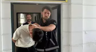 Kocaeli'de Dolandırıcı Polis Taklidi Yapan Şahıs Tutuklandı
