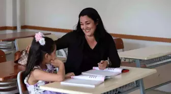 Kübalı Aile Türkçe Öğrenmek İçin Kozan'a Yerleşti