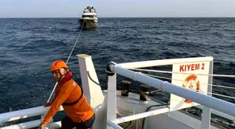 Marmaris Açıklarında Tekne Kurtarıldı