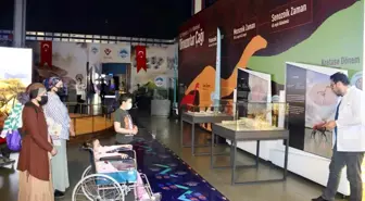 Vali ve Rektörden Minik Hastalara Bayram Ziyareti