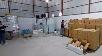 İzmir'de Yasa Dışı Kaçak Alkol Operasyonu: 10 Milyon TL'lik Etil Alkol Ele Geçirildi