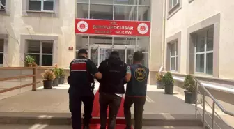 Aksaray'da 37 Yıl Hapis Cezalı Şahıs JASAT Ekipleri Tarafından Yakalandı