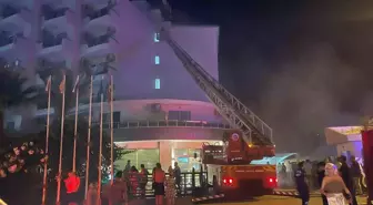 Alanya'da Otelde Yangın: Misafirler Tahliye Ediliyor