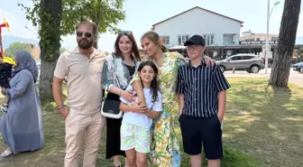 Demet Akalın, Hayranı İçin İznik'te Piknik Düzenledi