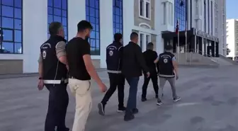 Adıyaman'da Düzensiz Göçmenlere Operasyon: 30 Kişi Yakalandı