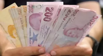 Hükümet, 600 bin kamu işçisi için zam teklifini yarın verecek
