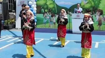 İstanbul'da Geleneksel Çocuk Oyunları Festivali Düzenlendi
