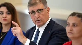 İzmir Büyükşehir Belediyesi, 900 çalışanı işten çıkaracak