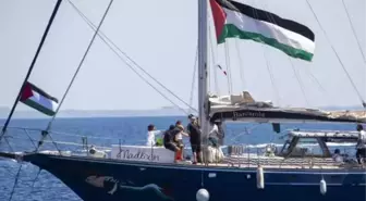 İsrail, Madleen Gemisi'ndeki Türk Gönüllüyü Sınır Dışı Ediyor