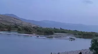Sıcak Havadan Bunalan Adam Nehirde Kayboldu