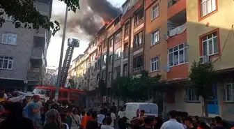 Sultangazi'de 4 Katlı Binada Yangın Çıktı