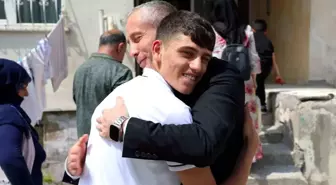 Ağrı İl Milli Eğitim Müdürü Hasan Kökrek'ten Özel Eğitim Öğrencisine Destek Ziyareti