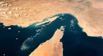 Hürmüz Boğazı'nın Kapanma İhtimali Piyasalarda Endişe Yaratıyor