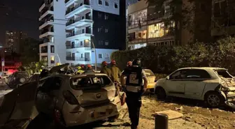 İran Devrim Muhafızları 'Gerçek Vaat-3' Operasyonunu Başlattı