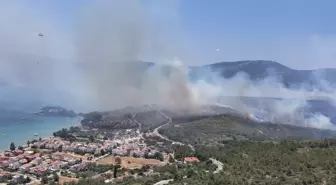İzmir'deki Orman Yangınında İki Metruk Ev Zarar Gördü