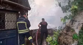 Kahramanmaraş'ta Atık Yangını İtfaiye Ekipleri Tarafından Söndürüldü