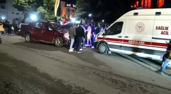 Kars'ta Zincirleme Trafik Kazasında 4 Yaralı