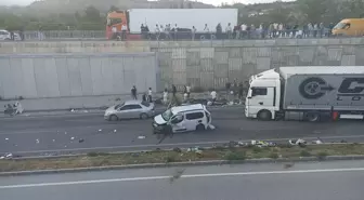 Tosya'da 3 Araçla Meydana Gelen Kazada 9 Kişi Yaralandı