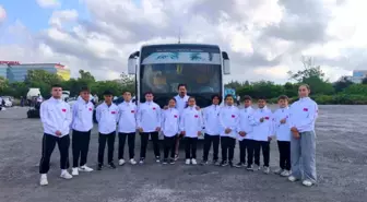 13 Yaşındaki Mehmet Sarıtaş, Moldova'ya Milli Formayla Uğurlandı