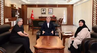 Vali Yiğitbaşı, şehit ailesini makamında ağırladı