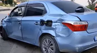 Hakkari'de Otomobil ve Kamyon Çarpıştı: 5 Yaralı
