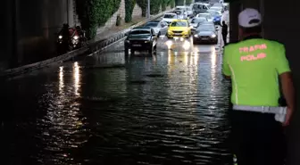 Konya'da Ani Dolu ve Sağanak Yağış Hayatı Olumsuz Etkiledi