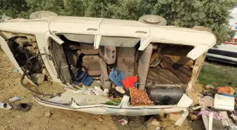 Adana'da Otomobil Kazası: 3 Yaralı