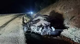 Konya'da Otobüs ve Otomobil Çarpıştı: 1 Ölü, 8 Yaralı