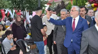 Bakan Işıkhan Kiraz Festivali'ne Katıldı