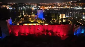 Bodrum Kalesi Jandarma Renkleriyle Aydınlatıldı