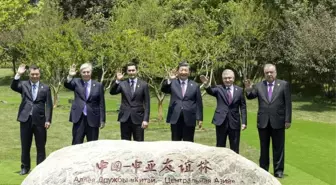 Çin Cumhurbaşkanı Xi, Antik İpek Yolu Boyunca Orta Asya ile Yeni Bağlar Kuruyor