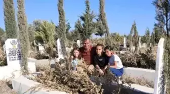 Asrın Felaketinde Eşini ve 3 Evladını Kaybeden Baba, Hayata Tutunmaya Çalışıyor