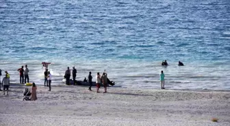 Burdur'da Salda Gölü'nde Boğulma Olayı: Baba ve Oğlu Hayatını Kaybetti