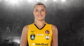 Cansu Özbay kimdir? Cansu Özbay kaç yaşında evli mi, hangi takımda oynuyor?