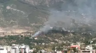 İskenderun'da Orman Yangınına Müdahele Başladı