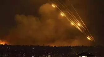 Yeni saldırı dalgası başladı! İran'dan İsrail'e Hayfa ve Tel Aviv'i boşaltın çağrısı