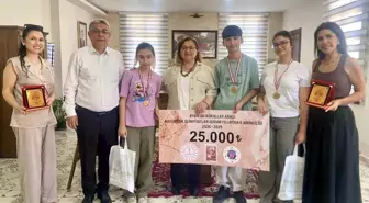 Germencik Kaymakamı, Matematik Olimpiyatları'nda Başarı Gösteren Öğrencileri Ödüllendirdi
