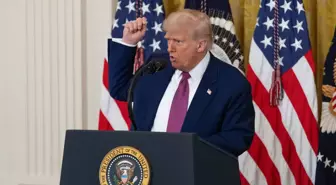 Trump'tan İran'a Sert Uyarı: 'Sabrımız Tükeniyor, Koşulsuz Teslim Olun'