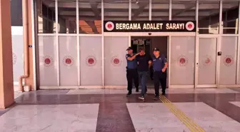 Bergama'da Uyuşturucu Satıcıları Motosikletli Polisler Tarafından Yakalandı