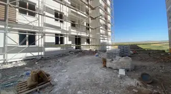 71 yaşındaki inşaat işçisi ilk gününde canından oldu