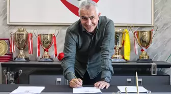 Amed Sportif Faaliyetler 2025-2026 Sezonu İçin Mehmet Altıparmak ile Anlaştı