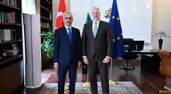 Bakan Uraloğlu, Bulgaristan'da Başbakan Jelyazkov ile Görüştü
