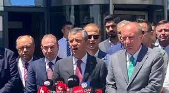 CHP Lideri Özgür Özel, Memleket Partisi'ni Ziyaret Etti