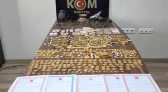 Hatay'da Kuyumculara Operasyon: Sahte Altın ve Tarihi Objeler Ele Geçirildi