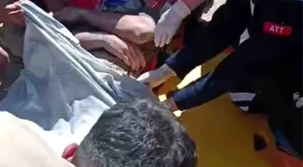 Gümüşhane'de İş Makinesi Elektrik Akımına Kapıldı: Bir İşçi Yaralandı