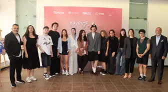 Koza Yarışması finalistleri koleksiyonlarını tanıttı, kavramlarla moda buluşturuldu