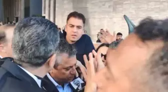 CHP Genel Başkanı Özgür Özel'e Yumruklu Saldırı